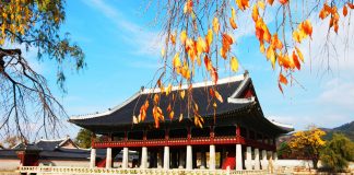 Lầu Khánh Hội – Nơi tổ chức các buổi thết đãi sứ thần ngoại bang 